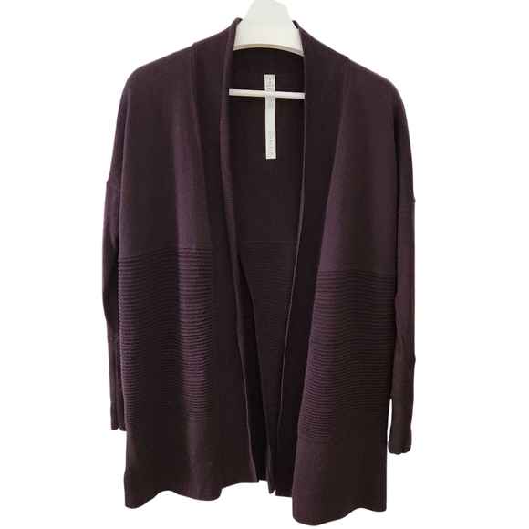 LULULEMON Sit In Lotus Wrap II 100% merino wool color cassis (purple) size 6 - Picture 5 of 16